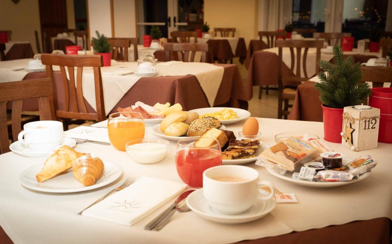 Santa Maria Ad Nives Hotel Canazei Luaran gambar