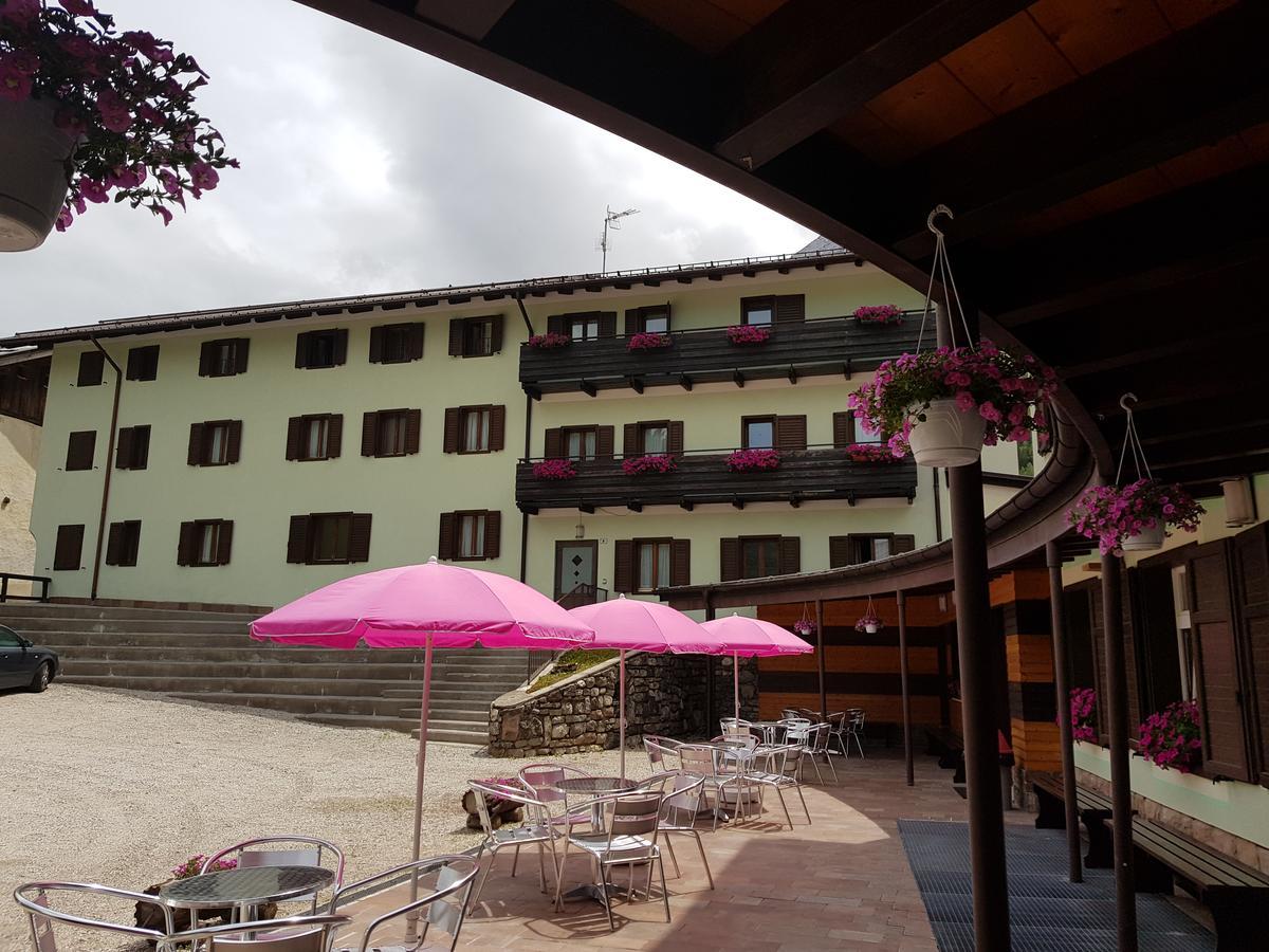 Santa Maria Ad Nives Hotel Canazei Luaran gambar